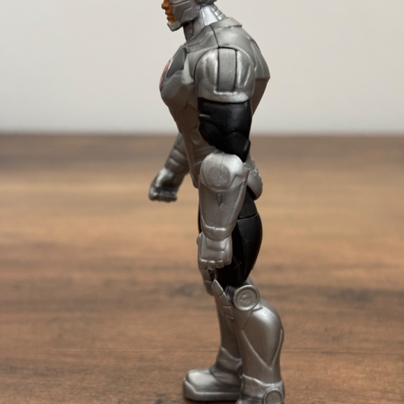 DC Comics Heroes Unite CYBORG 4” Action Figure Toy Spin Master Posable - Picture 7 of 10